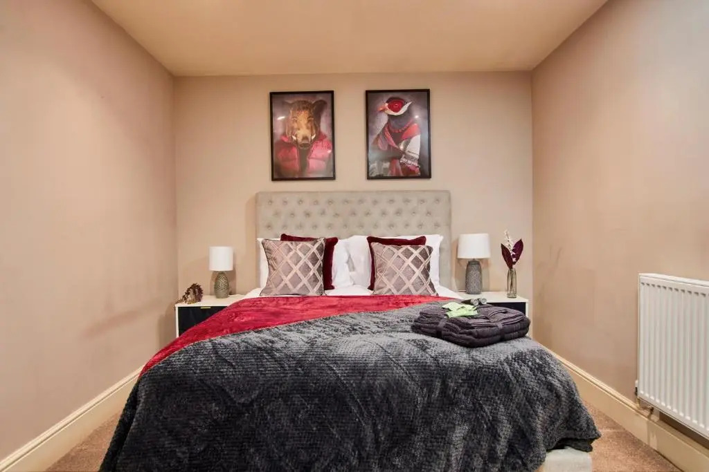 Stunning Central Gems of Harrogate - Sleeps 18!