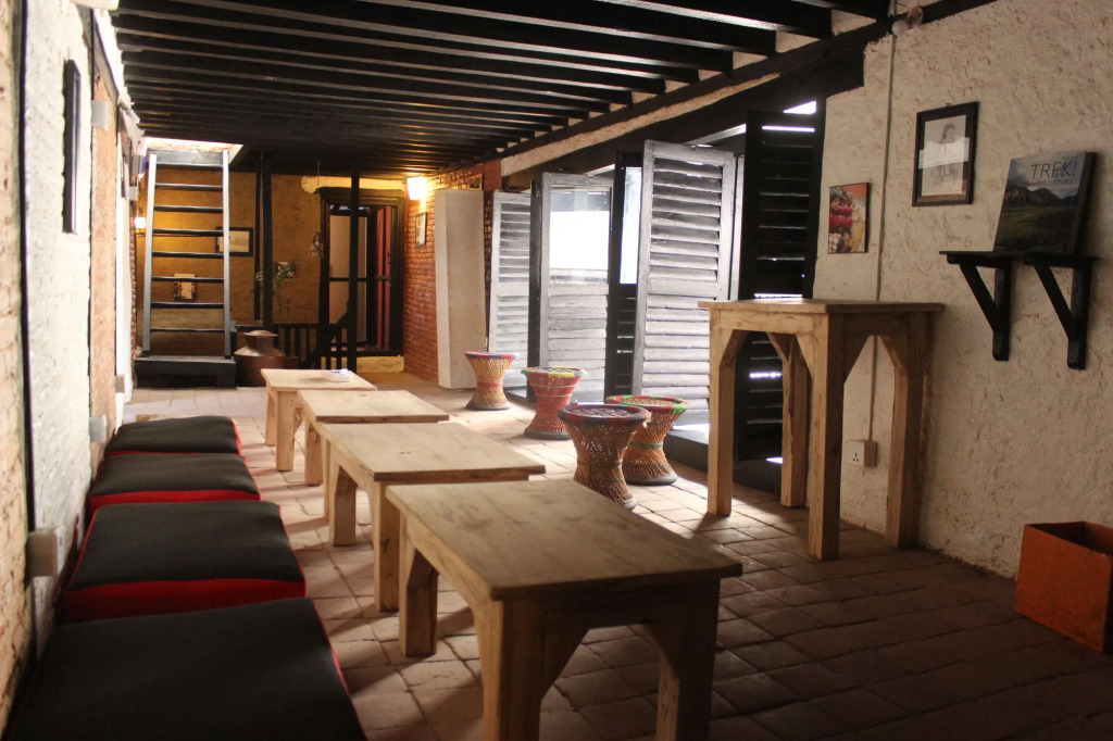 Hira Guest House
