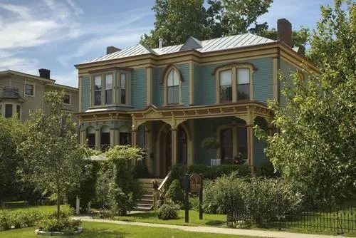 The Croff House Bed & Breakfast