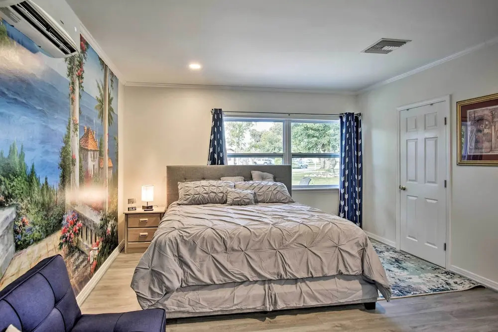 8 Mi to Universal: Orlando Studio w/ Fire Pit!