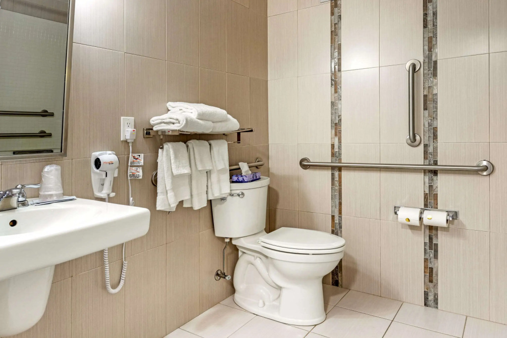 Econo Lodge Hicksville - Long Island