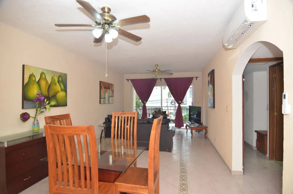Ground level Apartment w Balcony RDS