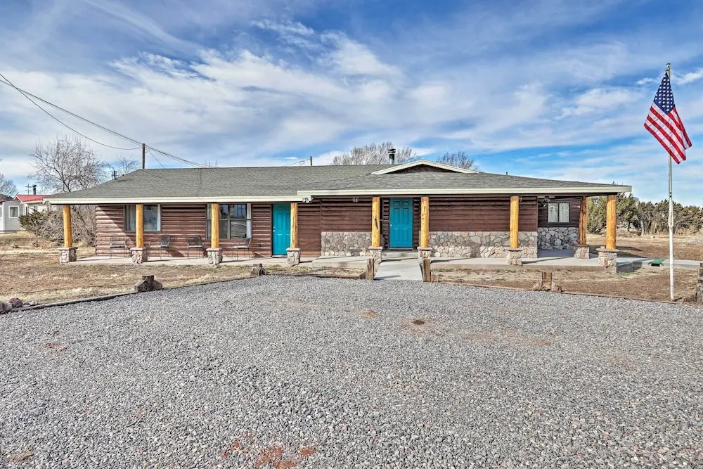 'the Eagar House' White Mountains Gem w/ Views!