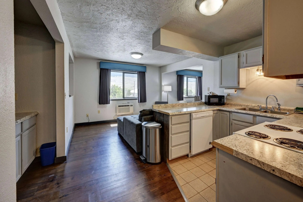 Super 8 by Wyndham Gardiner/Yellowstone Park Area