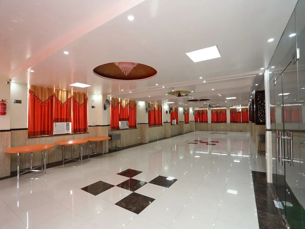 OYO 33014 Bhagwati Palace Guest House