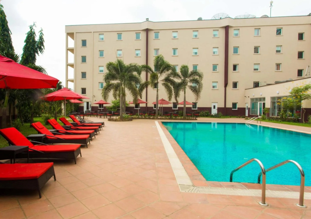 Отель Delta Continental Hotel and Suite Lagos