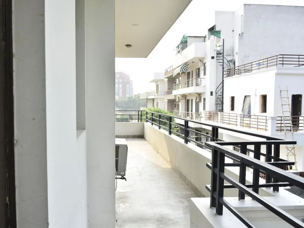 Oyo 2256 Hotel Excellency