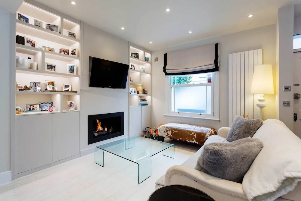 Clean Lines In Parsons Green