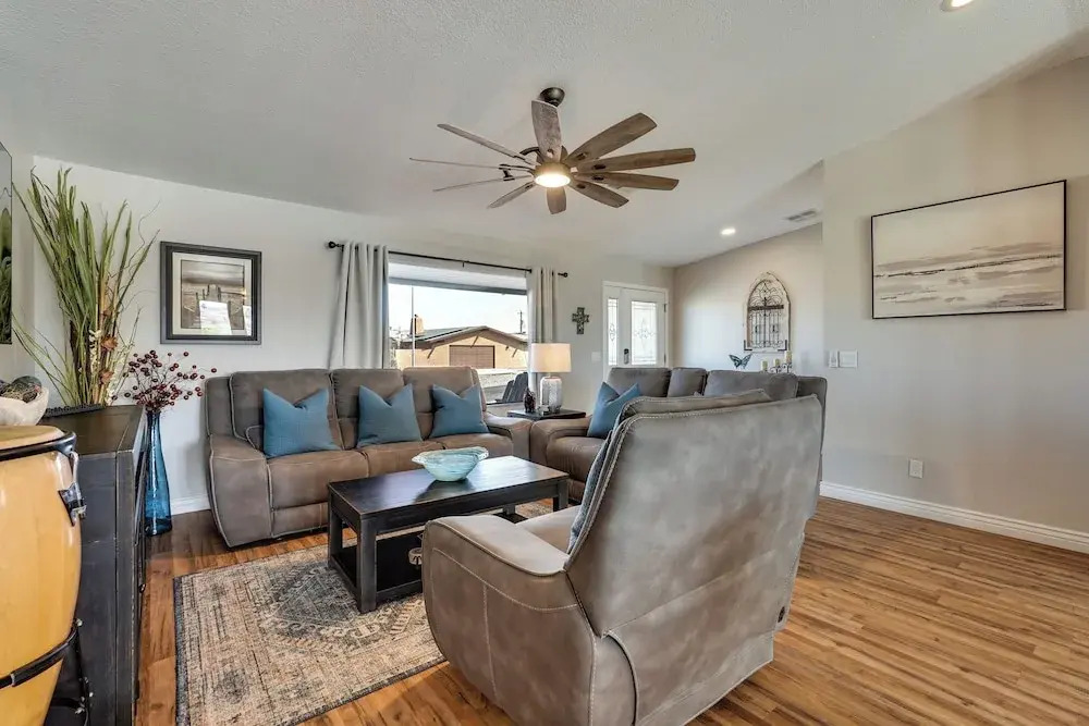 Havasu Oasis w/ Pool & Spa on Quiet Cul-de-sac