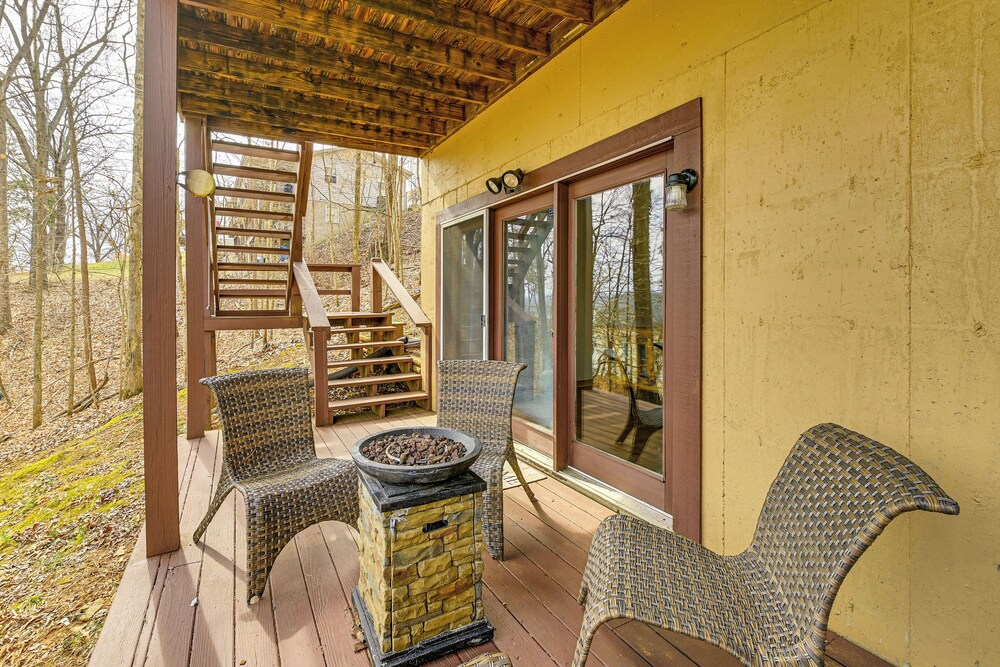 Lake Cumberland Log Cabin Near 3 Boat Ramps