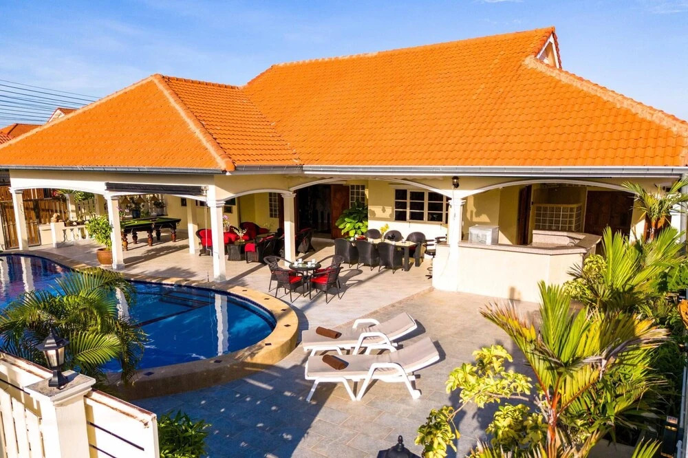 3 Bed Pool Villa - S102