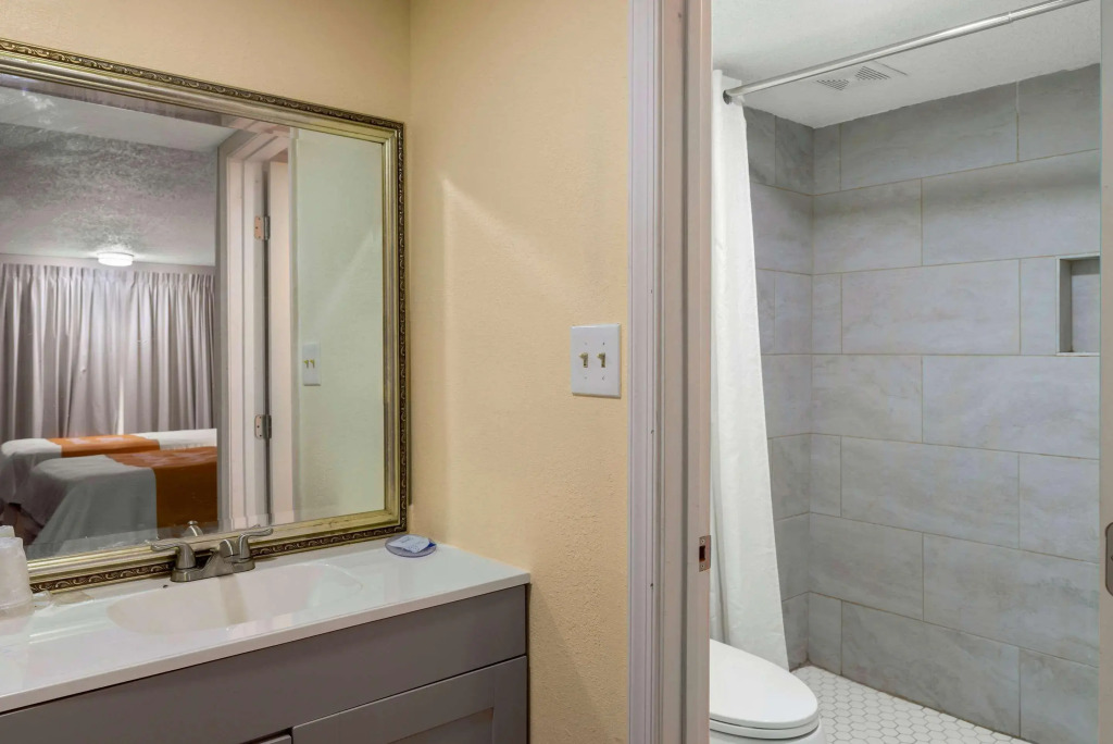 Rodeway Inn Colonial Heights I-95