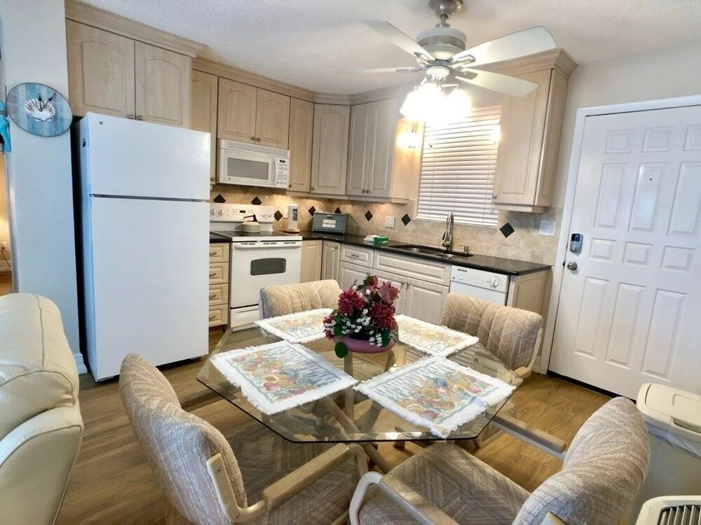 Garrett's Bonita Beach & Tennis Condo 1 Bedroom Condo by Redawning
