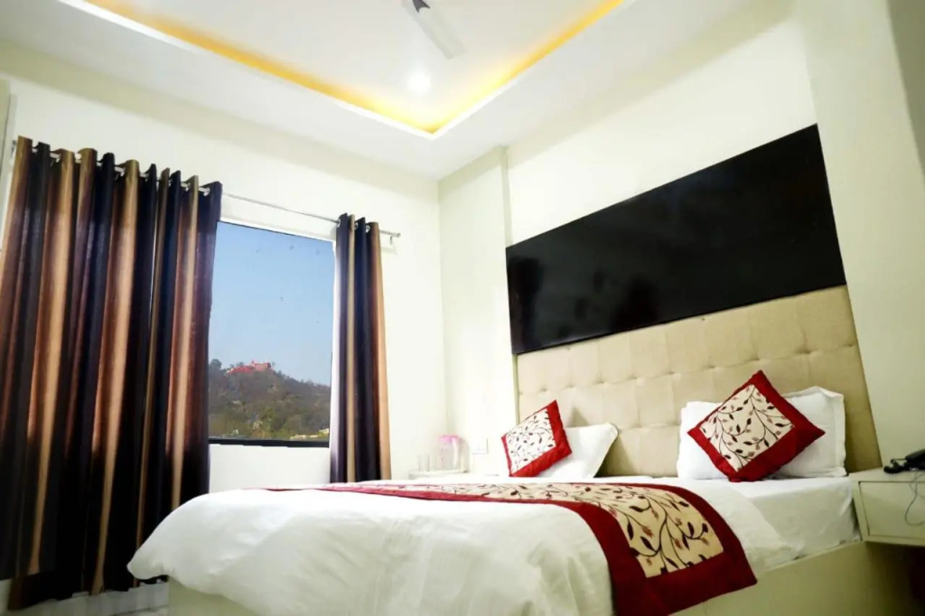 Hotel Laxmi Inn by OYO Rooms