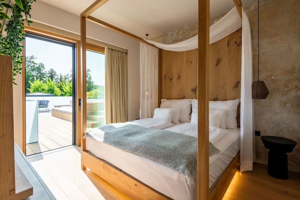 REED Boutique HOTEL & BISTRO