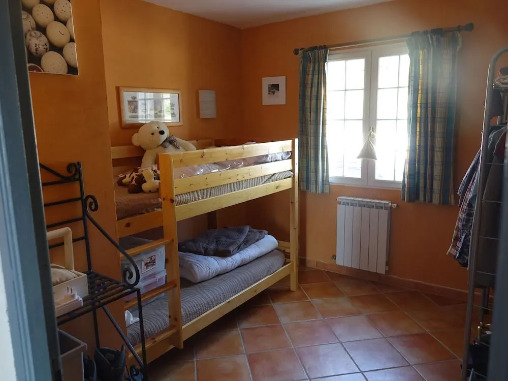 Detached Villa Situated Between the Vineyards and Views of the Mont Ventoux