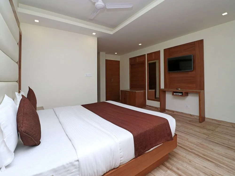 OYO 13908 Hotel India