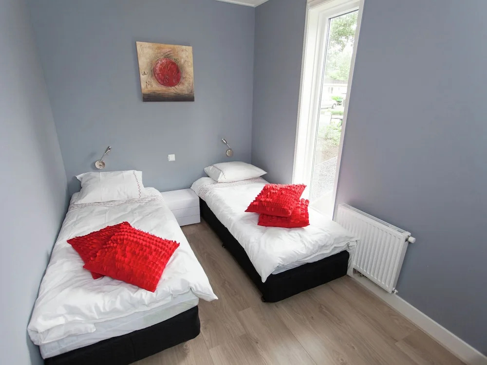 Drenthe Family Getaway w/ Garden