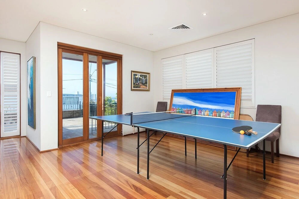 Stunning East Suburb Coastal Home H373