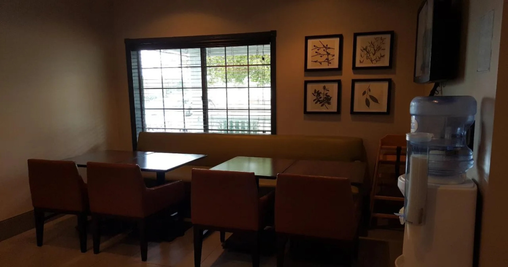 Отель Country Inn & Suites by Radisson, Springfield, OH