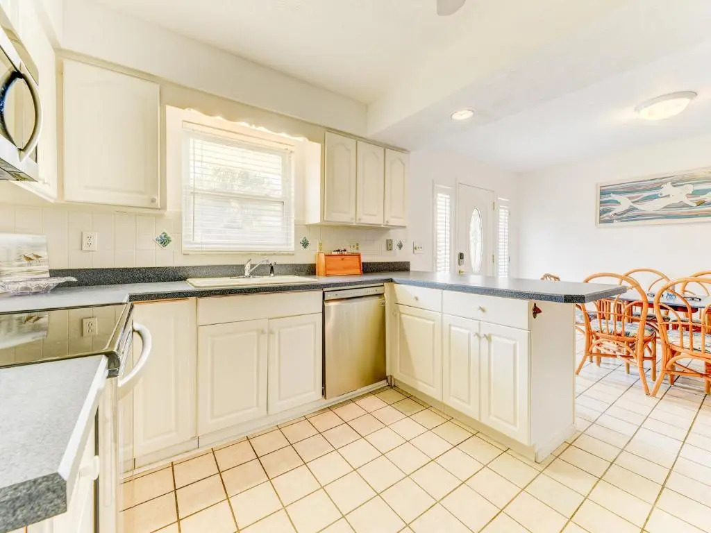 Ocean 14, 4 Bedrooms, Ocean View, WIFI, Pet Friendly, Sleeps 13
