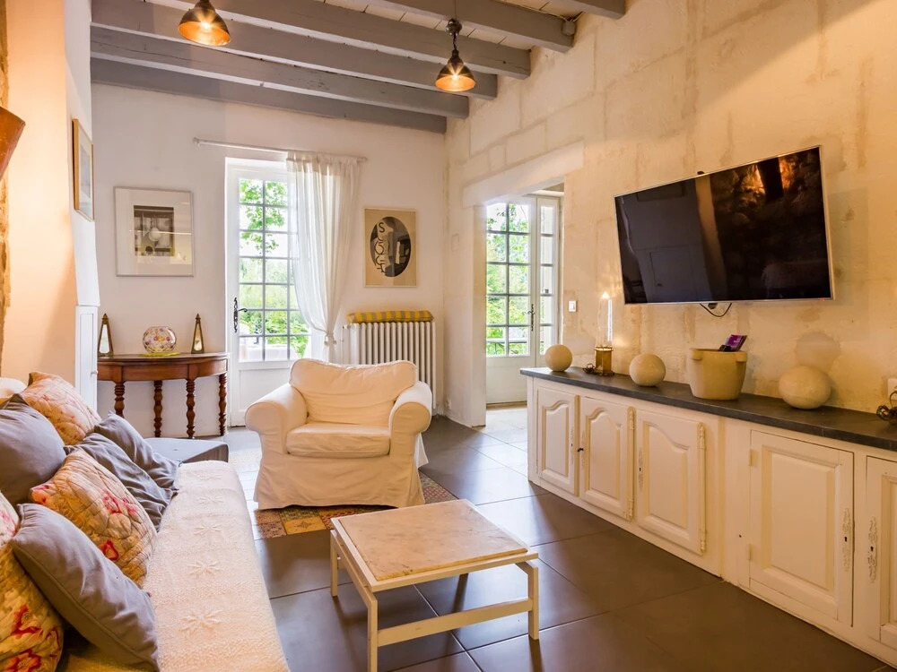 Fancy Villa With Artistic Interiors and Pool in Paradou