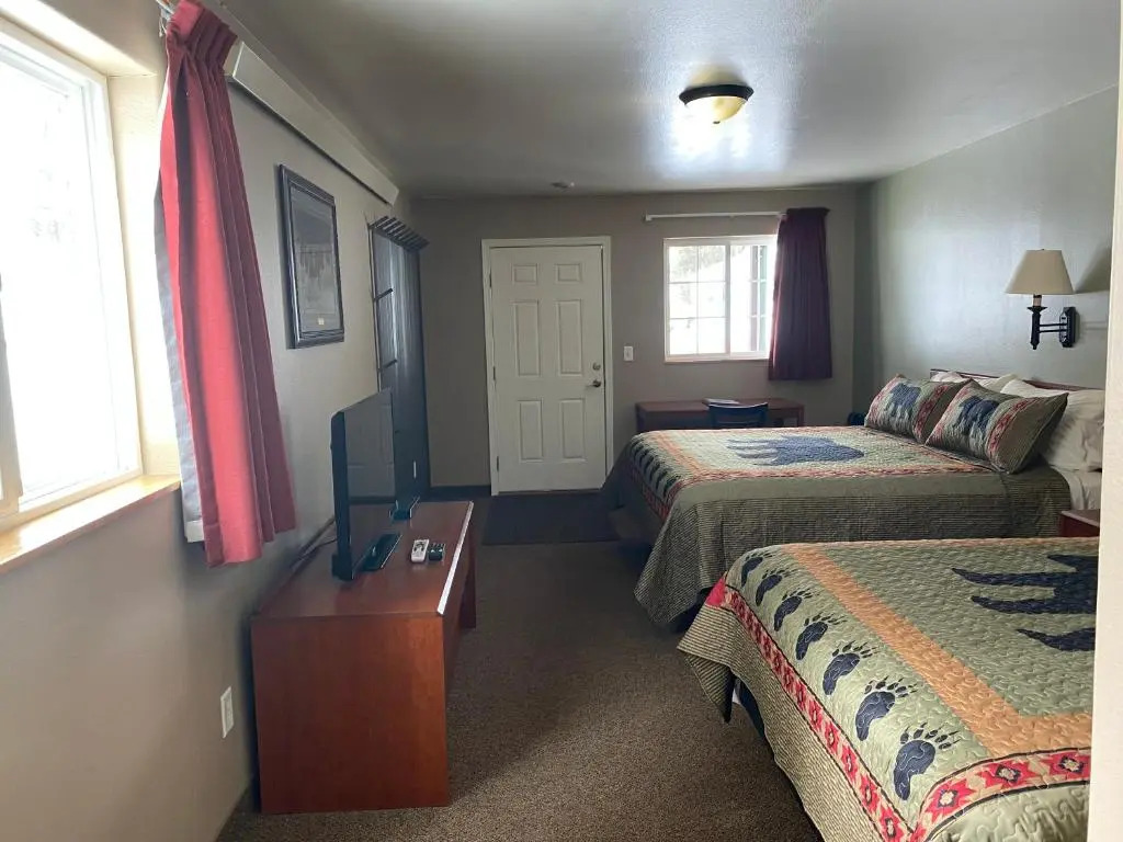 Antlers Lodge