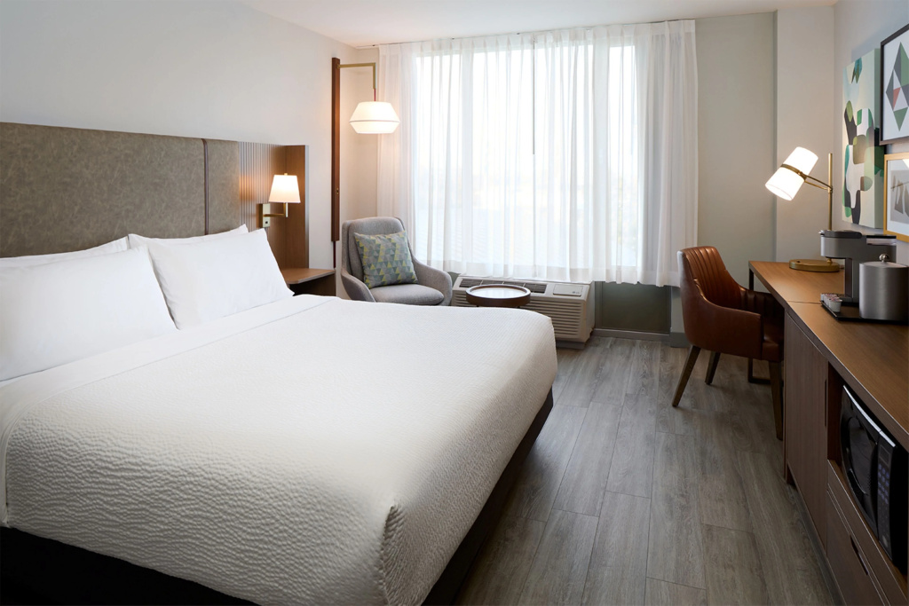 Holiday Inn & Suites Montreal Airport by IHG