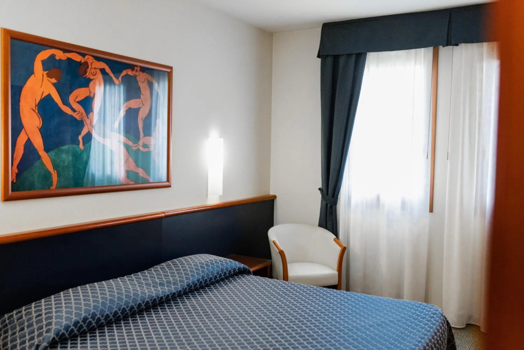 Hotel Crystal