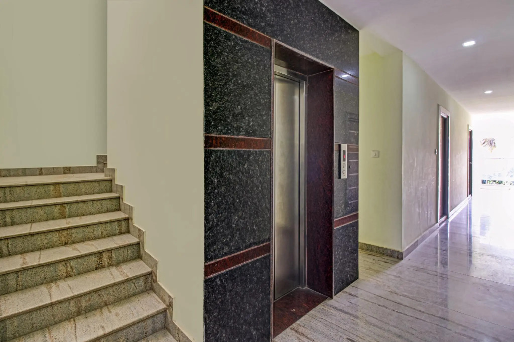 SPOT ON 77398 Shree Srinivasa Residency