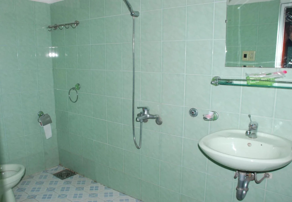 OYO 1297 Hotel Hung Lam