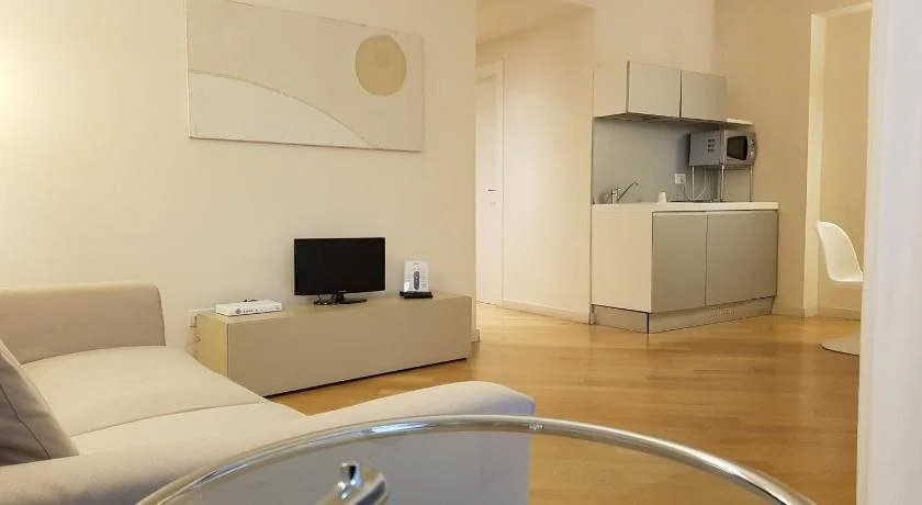 Home 15 Residence Hotel
