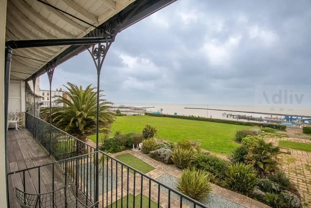 Historic Seaview Gem in Ramsgate by Adliv
