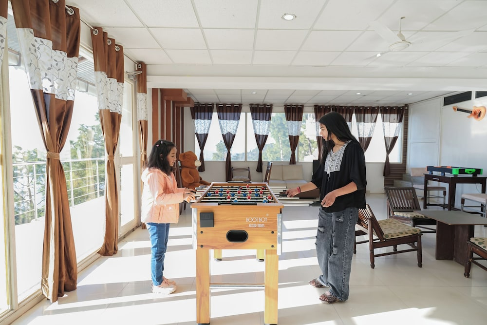 Alaya Stays Golden Meadow Villa