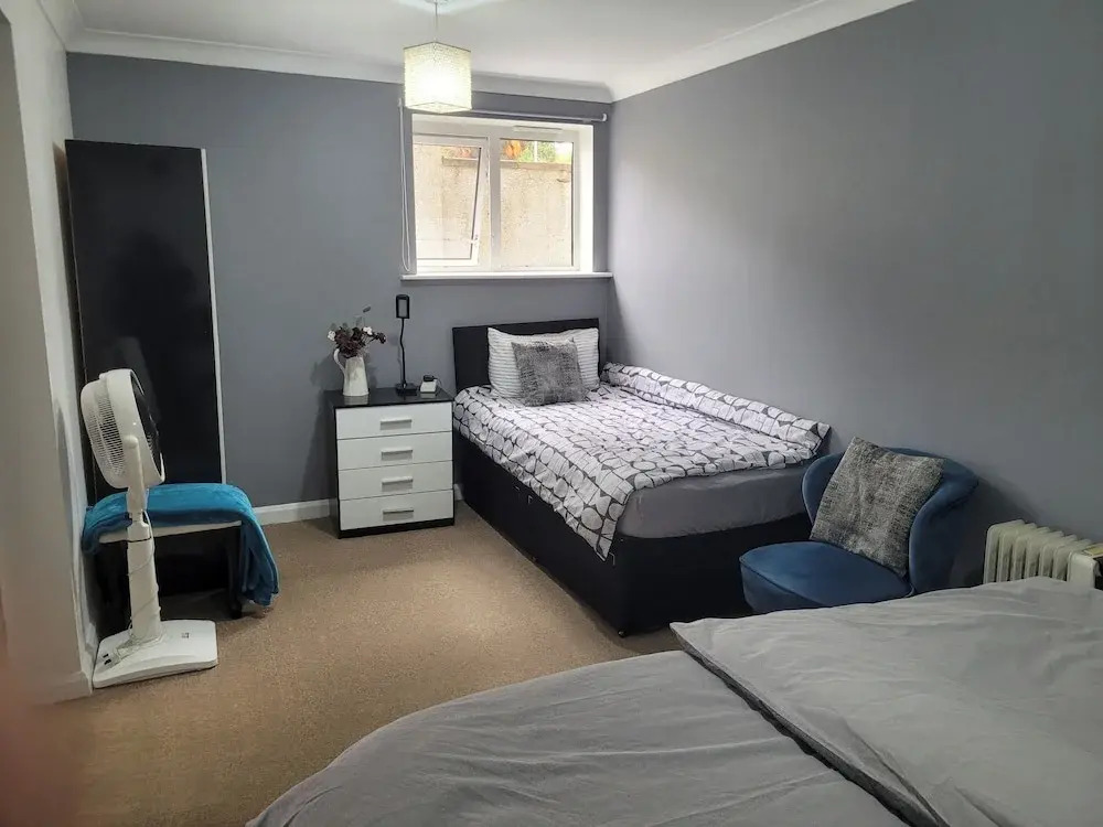 Charming Luton Apartment Retreat