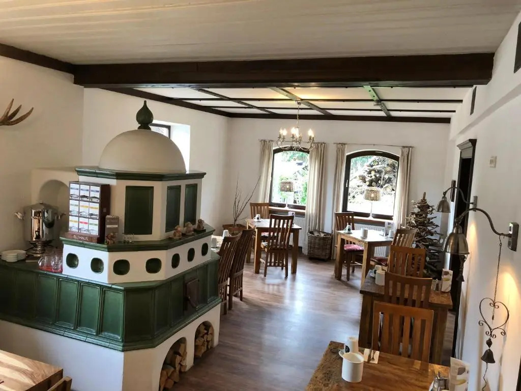 Alpinhotel INzeller