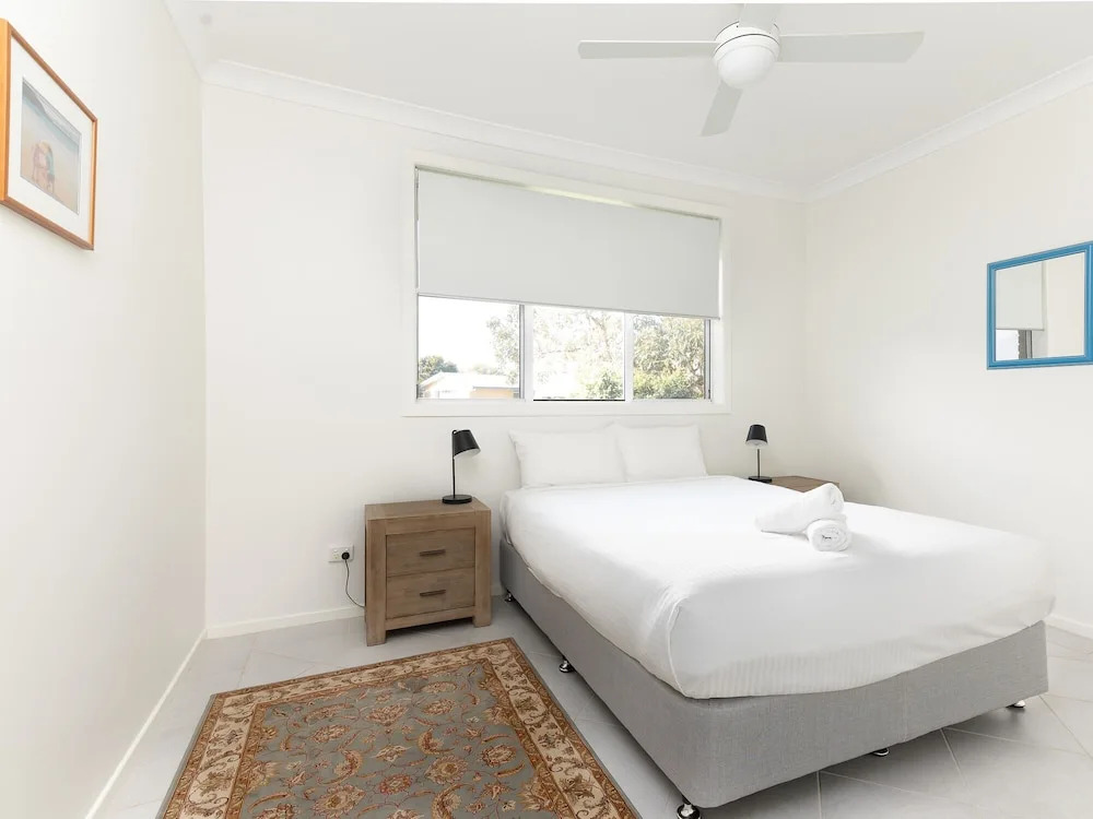 21 Melaleuca Drive - Waterfront - Pet Friendly - Stone Real Estate Yamba