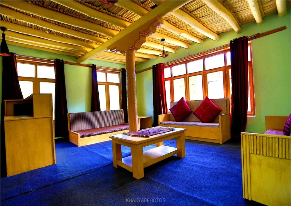 TIH Chomal Huts