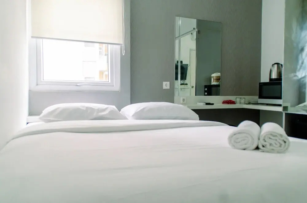 Nice Studio Apartment at Aeropolis Residence Near Cgk Airport
