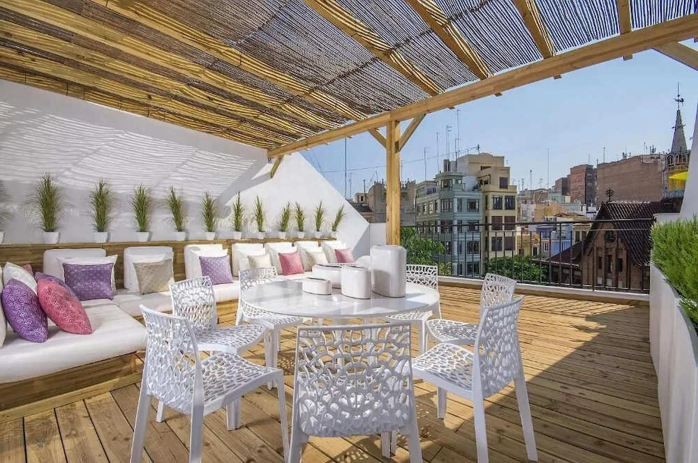 Central Market - Ciutat Vella, exclusively for families - Mid-term