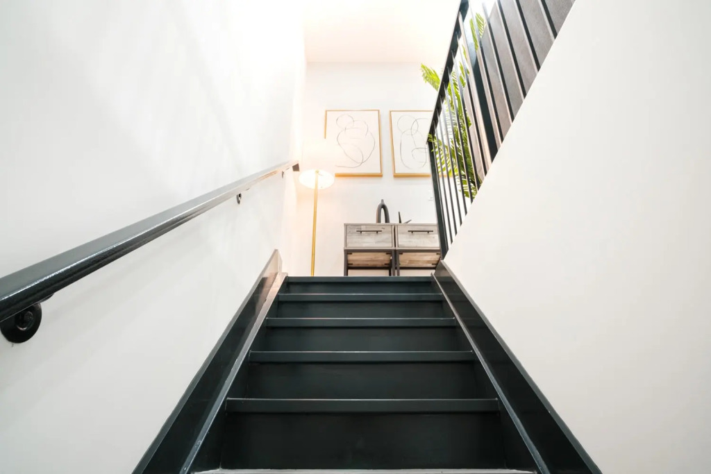 3BR Duplex E Village - W D Outdoor Space