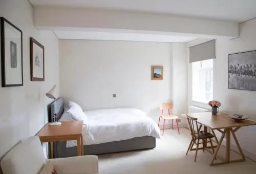 Renovated Studio Heart Of Chelsea