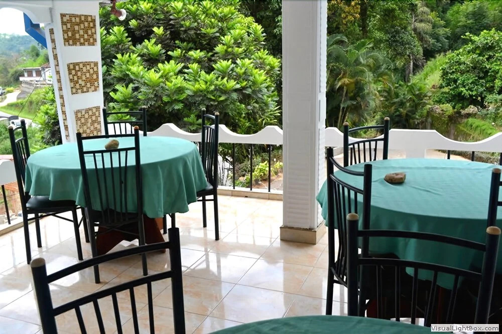 Thushara Hotel