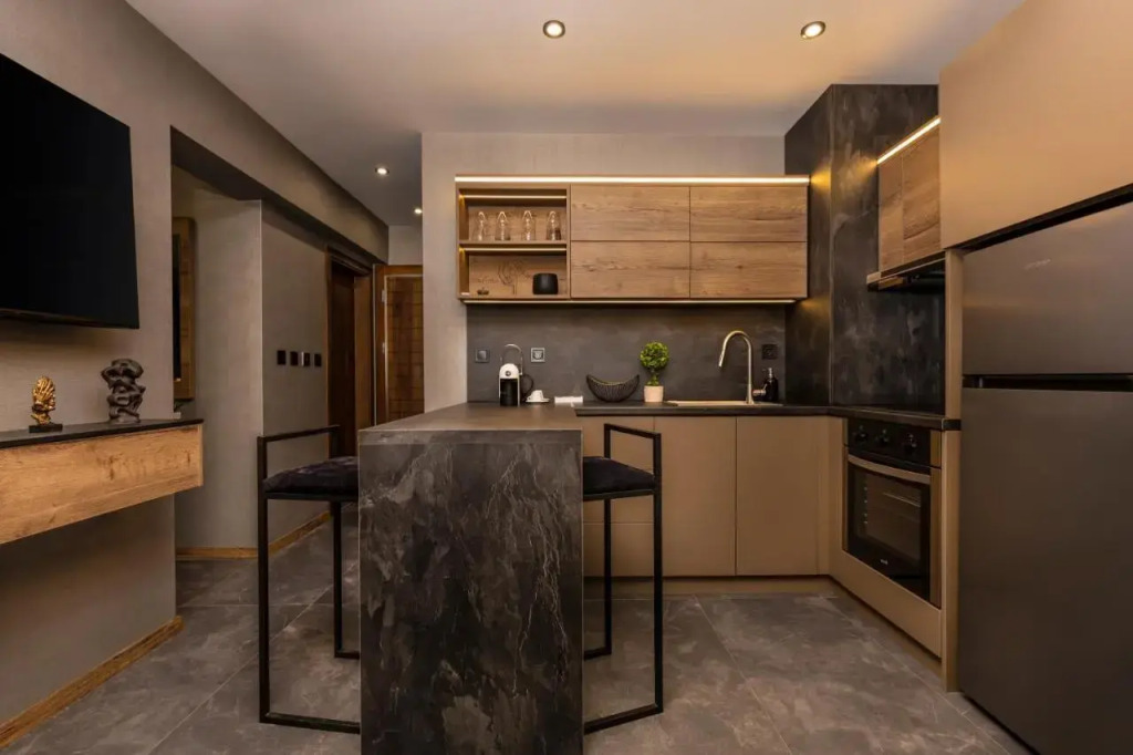 SOHO Apart House