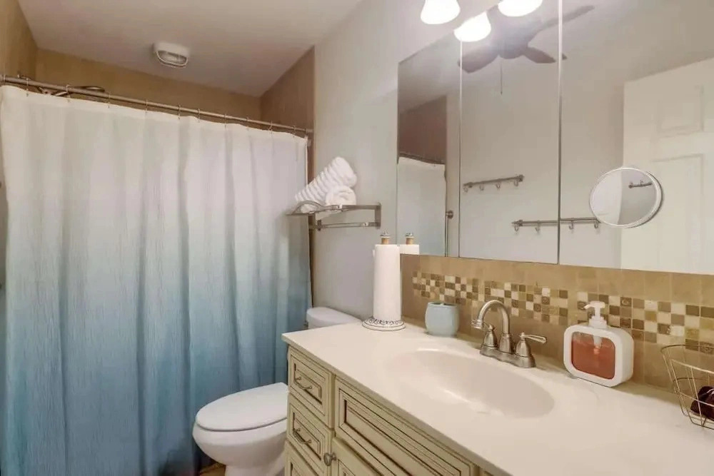 The Gulf Breeze Getaway