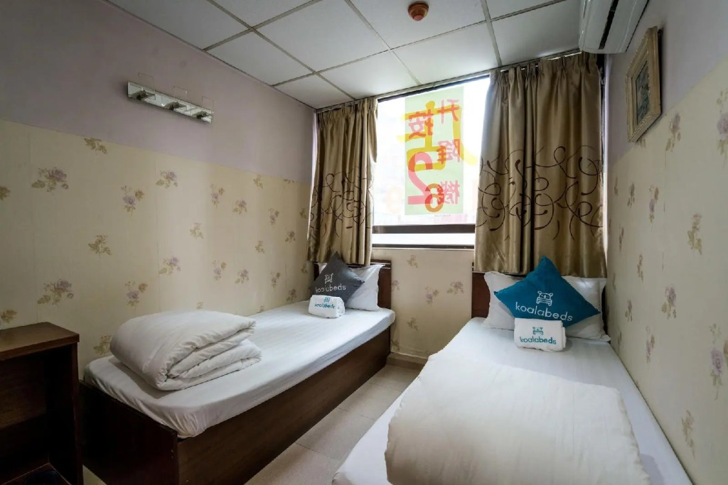 Grandeur Holiday Hotel