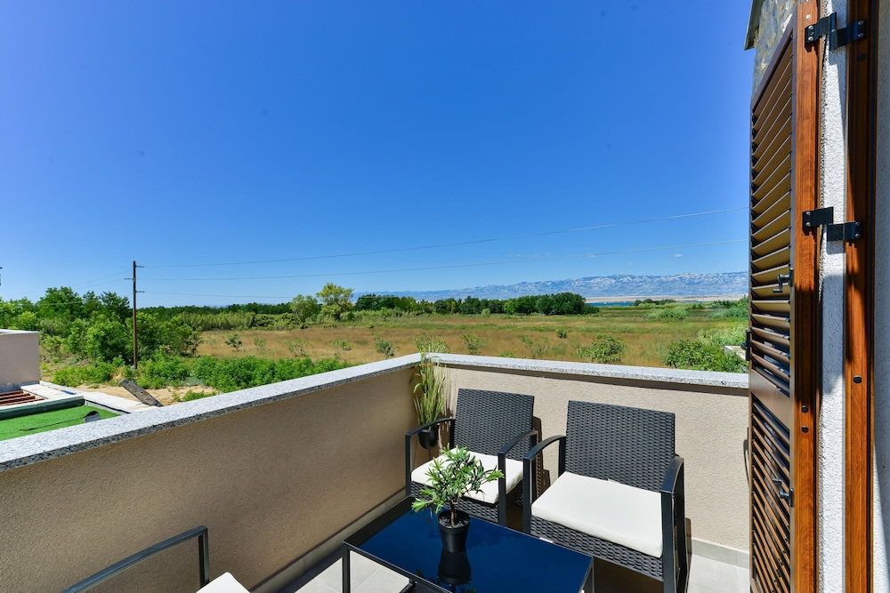 Villa Rea 3 with heated pool