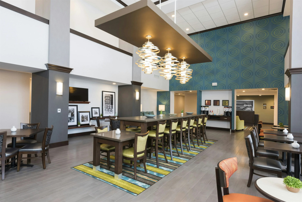Hampton Inn Westfield