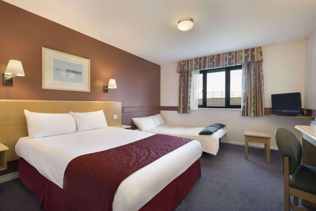 Days Inn by Wyndham Membury M4