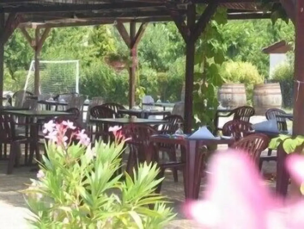 Logis Hôtel Restaurant Cruzel